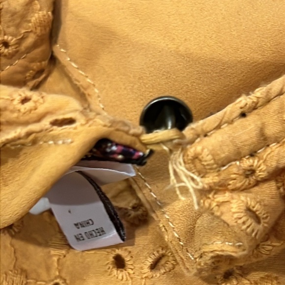 Knox Rose Mustard Color Sleeveless Top Ruffles, Eyelet, Empire Waist - Picture 12 of 12